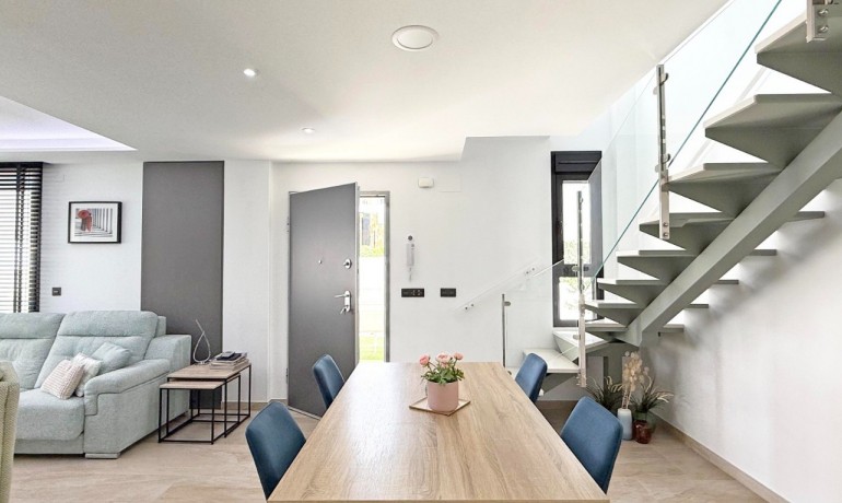 Sale - Villa -
Orihuela Costa* - Villamartin*