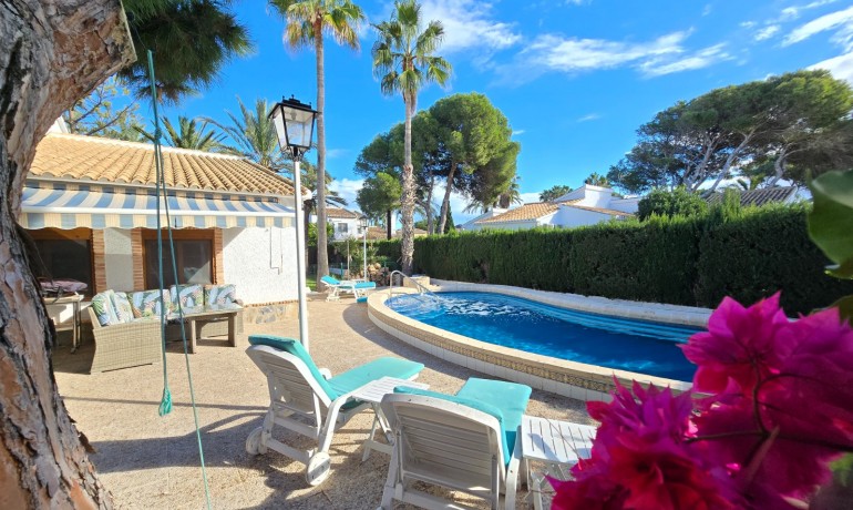 Venta - Villa * -
Orihuela Costa * - Cabo Roig *