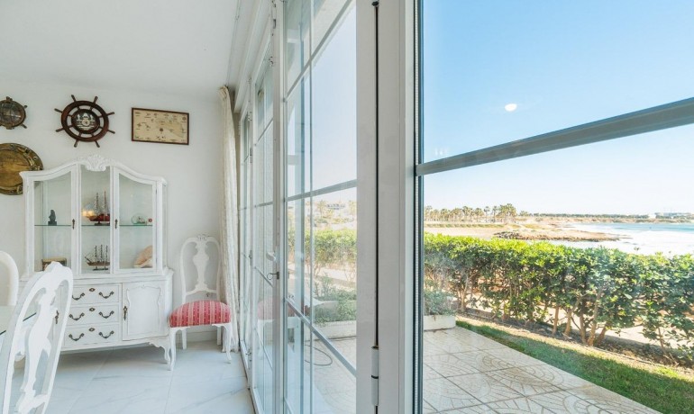 Herverkoop - Huis -
Orihuela Costa* - Playa Flamenca