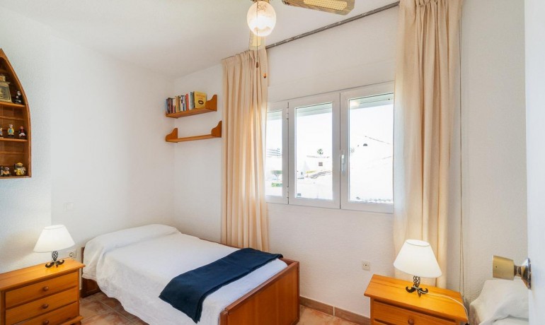 Herverkoop - Huis -
Orihuela Costa* - Playa Flamenca