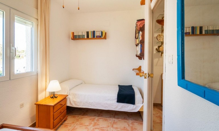 Herverkoop - Huis -
Orihuela Costa* - Playa Flamenca