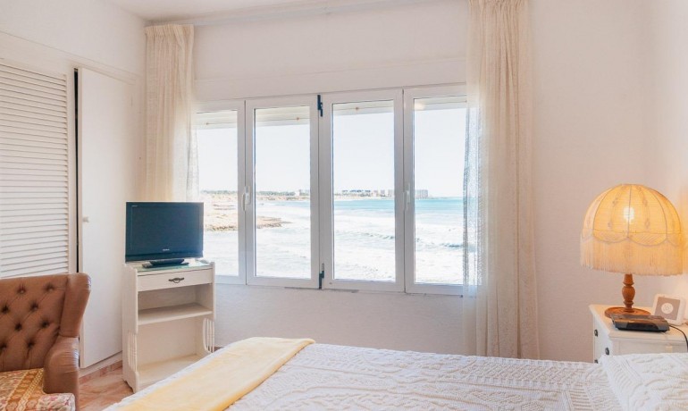 Herverkoop - Huis -
Orihuela Costa* - Playa Flamenca