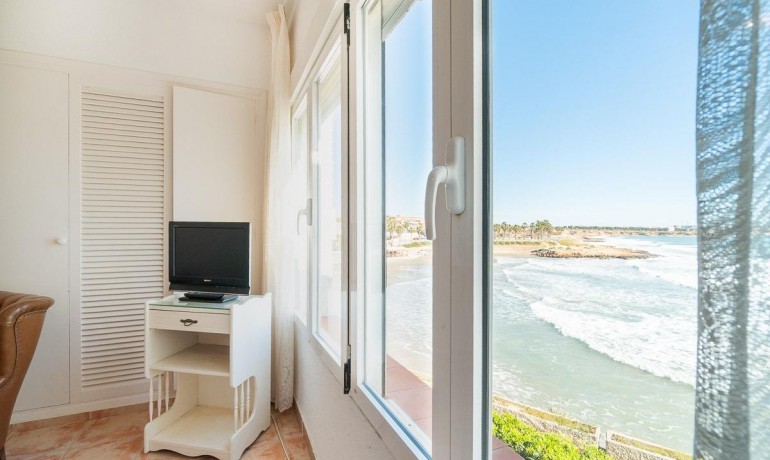 Herverkoop - Huis -
Orihuela Costa* - Playa Flamenca