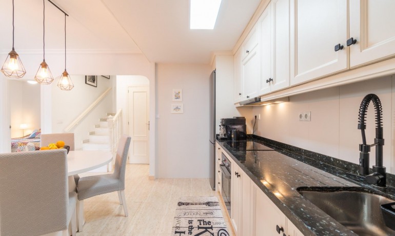 Herverkoop - Villa -
Orihuela Costa* - Zeniamar-Horizonte-La Campana