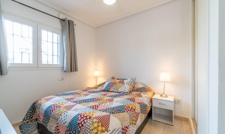 Herverkoop - Villa -
Orihuela Costa* - Zeniamar-Horizonte-La Campana