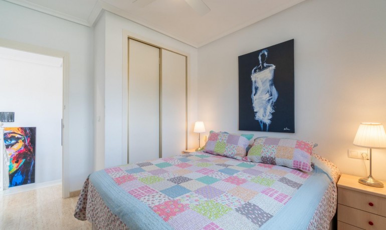 Herverkoop - Villa -
Orihuela Costa* - Zeniamar-Horizonte-La Campana