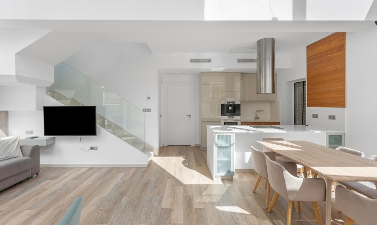 Venta - Villa -
Rojales - Pueblo bravo