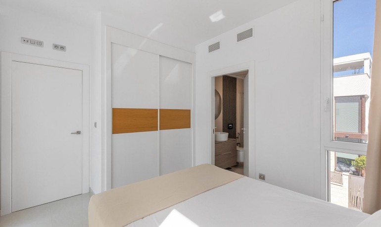 Venta - Villa -
Rojales - Pueblo bravo