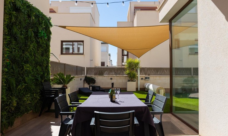 Venta - Villa -
Rojales - Pueblo bravo