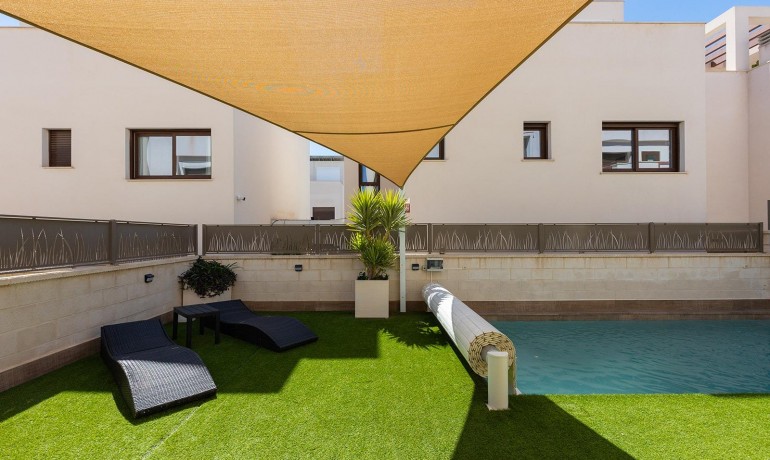 Venta - Villa -
Rojales - Pueblo bravo