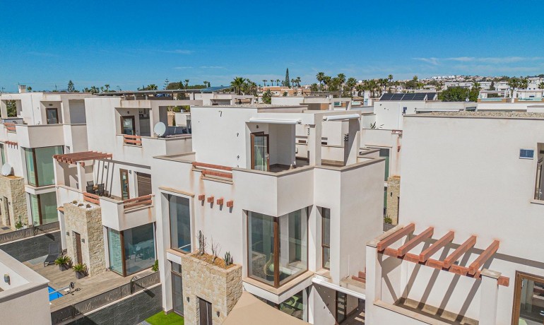 Venta - Villa -
Rojales - Pueblo bravo