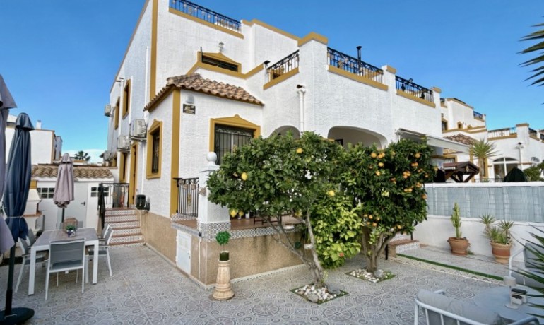 Herverkoop - Huis -
Orihuela* - Desamparados - Hurchillo - Torremendo