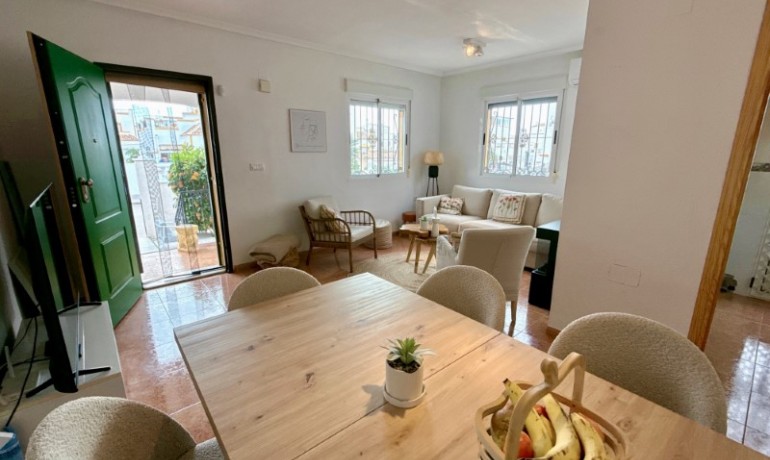 Herverkoop - Huis -
Orihuela* - Desamparados - Hurchillo - Torremendo