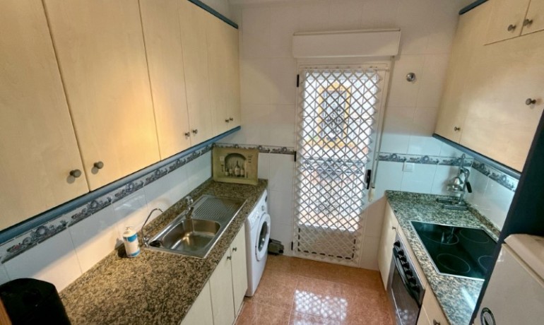 Herverkoop - Huis -
Orihuela* - Desamparados - Hurchillo - Torremendo