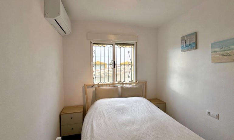 Herverkoop - Huis -
Orihuela* - Desamparados - Hurchillo - Torremendo