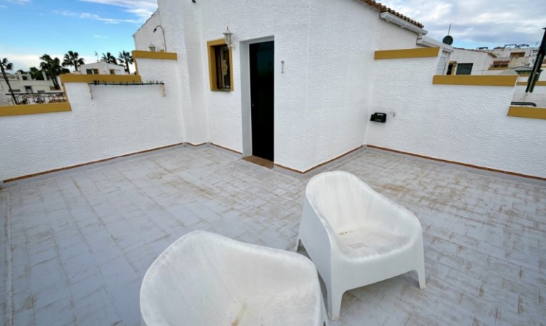 Herverkoop - Huis -
Orihuela* - Desamparados - Hurchillo - Torremendo