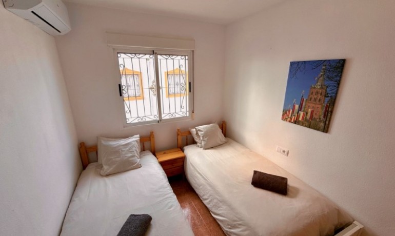 Herverkoop - Huis -
Orihuela* - Desamparados - Hurchillo - Torremendo