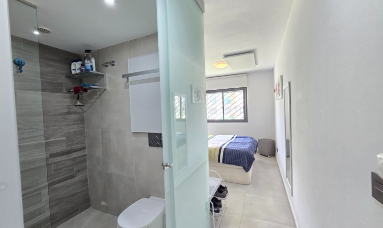 Herverkoop - Apartment / Flat * -
Orihuela Costa * - Punta Prima *