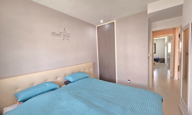 Herverkoop - Apartment / Flat * -
Orihuela Costa * - Punta Prima *