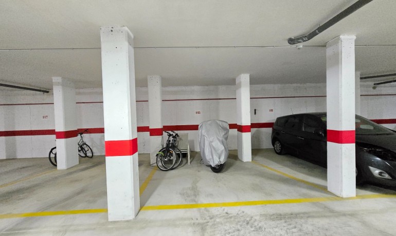 Herverkoop - Apartment / Flat * -
Orihuela Costa * - Punta Prima *