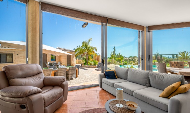 Venta - Finca -
Crevillente