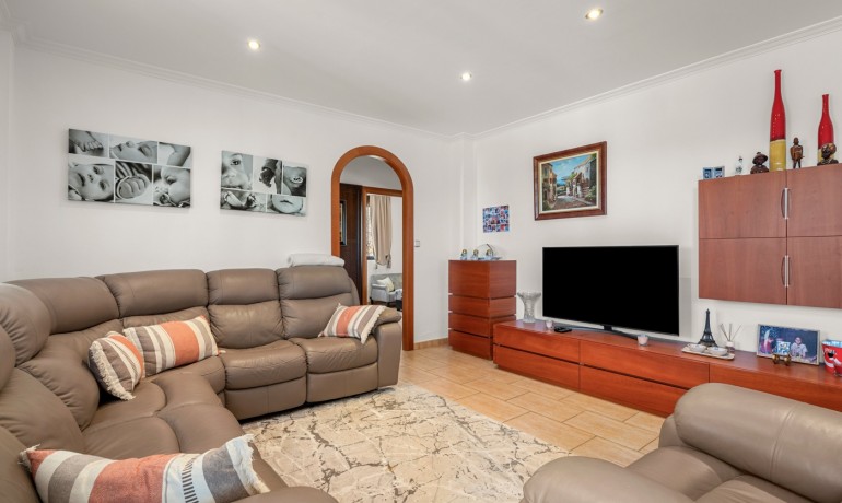 Venta - Finca -
Crevillente