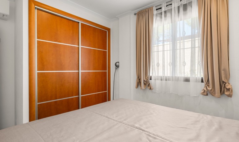 Venta - Finca -
Crevillente