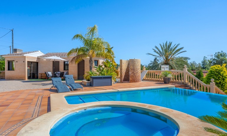 Venta - Finca -
Crevillente