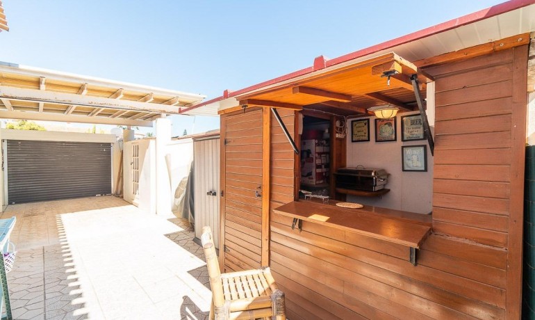 Sale - Villa -
Orihuela Costa* - La Zenia