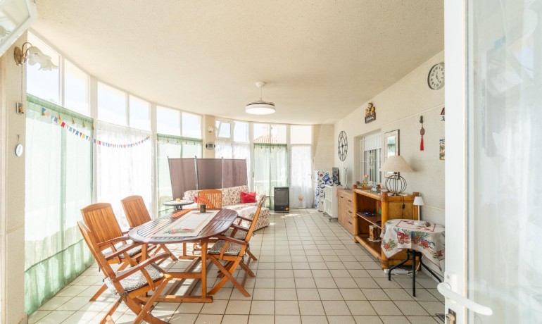 Sale - Villa -
Orihuela Costa* - La Zenia