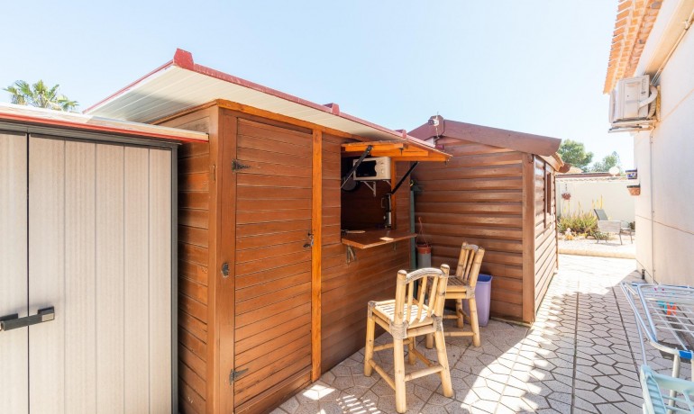 Sale - Villa -
Orihuela Costa* - La Zenia