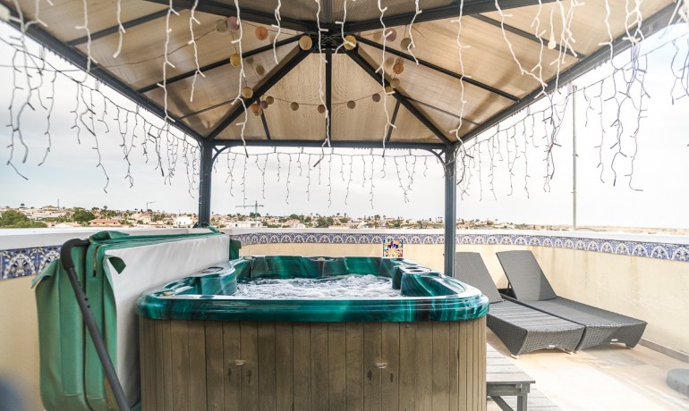 Herverkoop - Villa -
San Fulgencio - urb.la marina