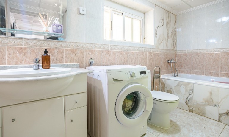 Herverkoop - Villa -
San Fulgencio - urb.la marina