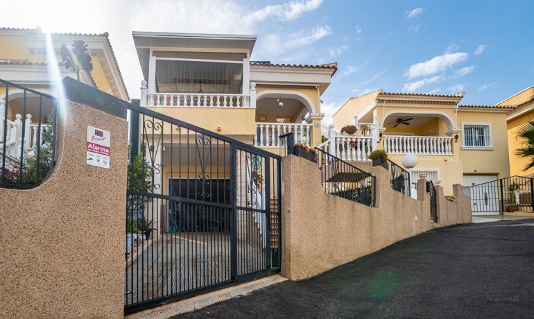 Herverkoop - Villa -
San Fulgencio - urb.la marina