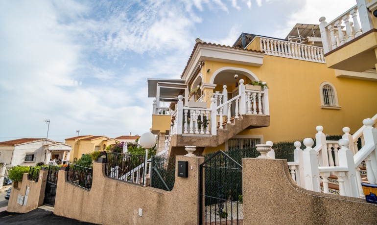 Herverkoop - Villa -
San Fulgencio - urb.la marina