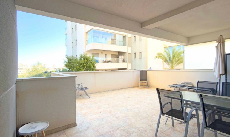Sale - Apartment / Flat -
Orihuela Costa* - Los Dolses*