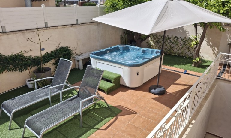 Herverkoop - Villa Detached -
Cuidad Quesada* - Doña pepa