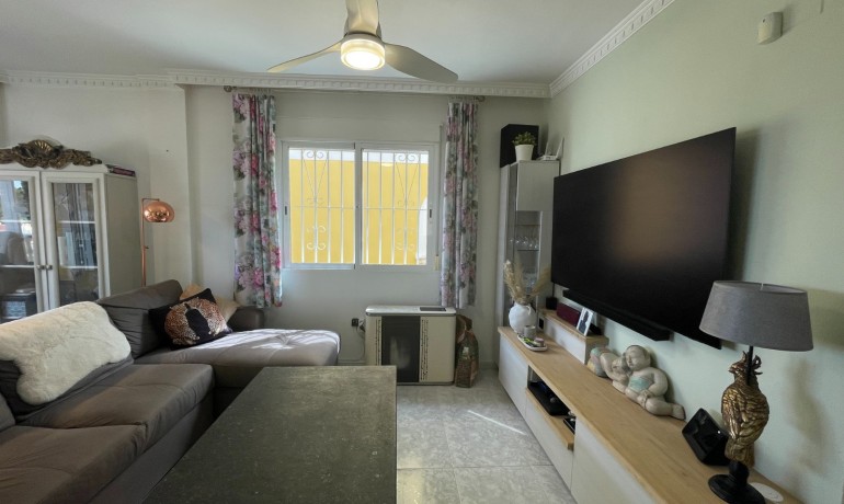 Sale - Villa -
San Fulgencio