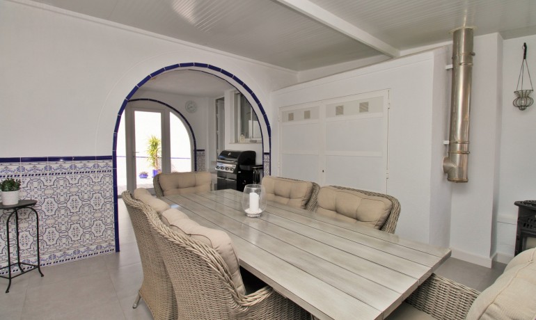 Sale - Villa -
Villamartin