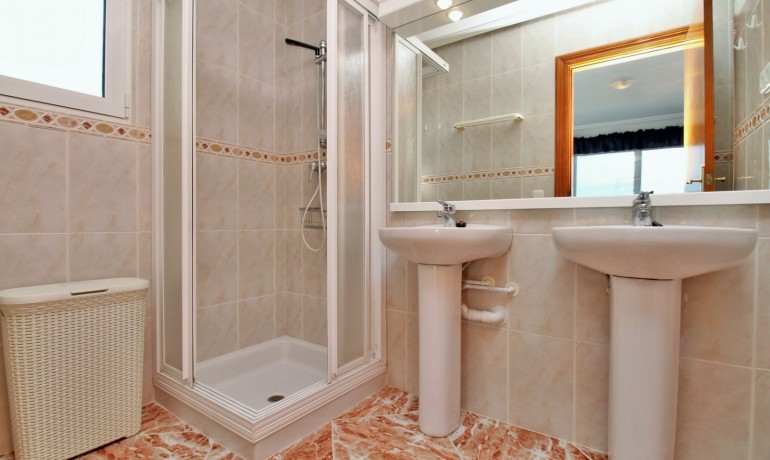 Sale - Villa -
Villamartin