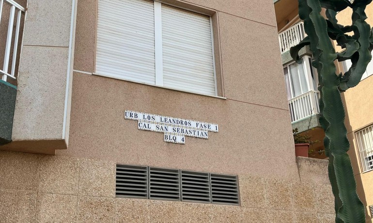 Sale - Apartment / Flat -
Torrevieja* - Cabo cervera