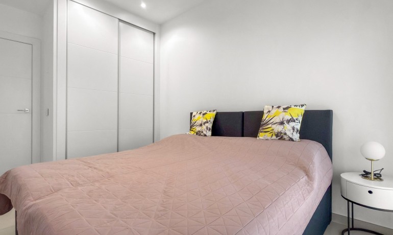 Sale - Apartment / Flat -
Pilar de la Horedada* - Lo Romero Golf