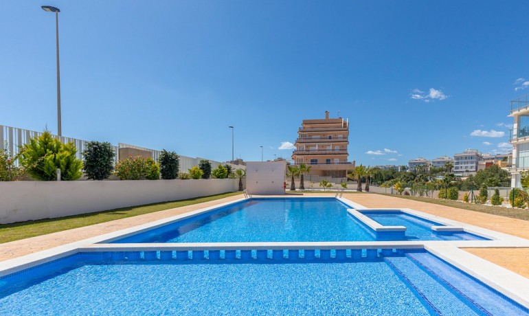 Venta - Apartamento / piso -
Orihuela Costa - Villamartín