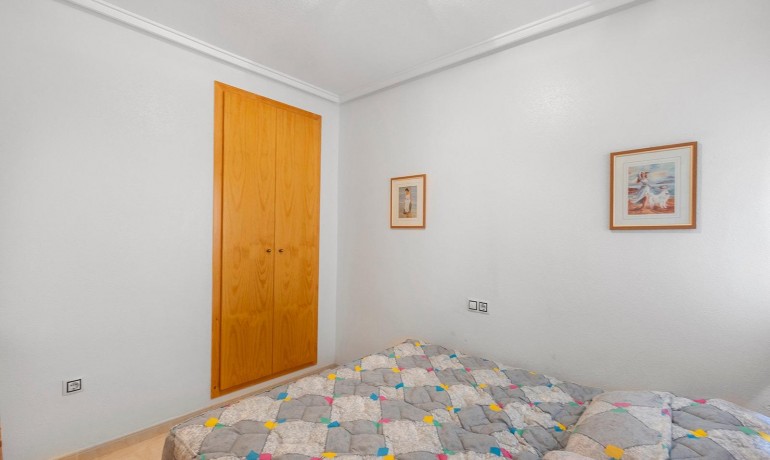 Herverkoop - Appartement / Flat -
Torrevieja* - Estacion de autobuses