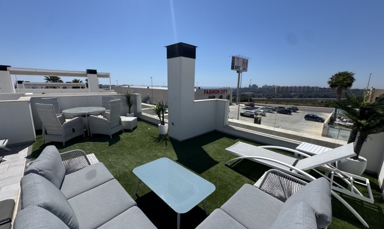 Sale - Villa -
Lomas de Cabo Roig