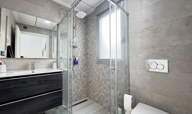 Sale - Villa -
Lomas de Cabo Roig