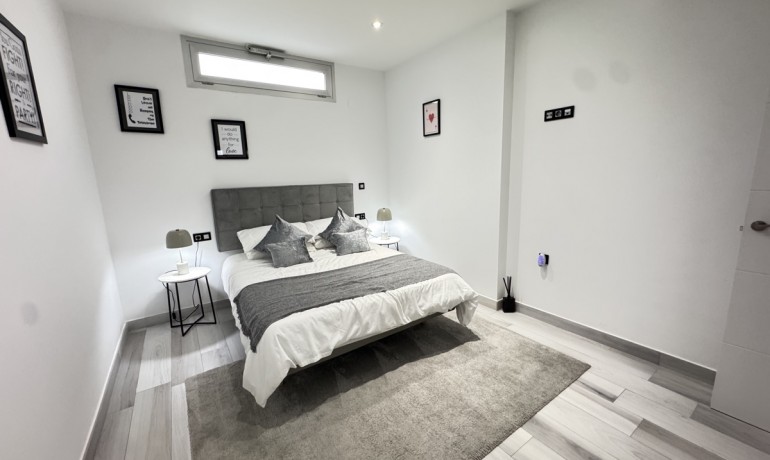 Sale - Villa -
Lomas de Cabo Roig