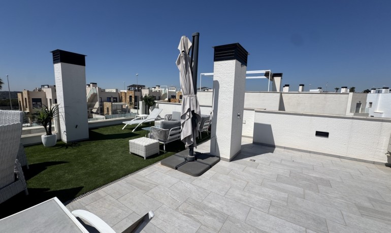 Sale - Villa -
Lomas de Cabo Roig