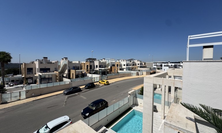 Sale - Villa -
Lomas de Cabo Roig