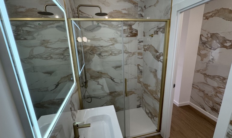 Herverkoop - Appartement / Flat -
Punta Prima* - Punta Prima